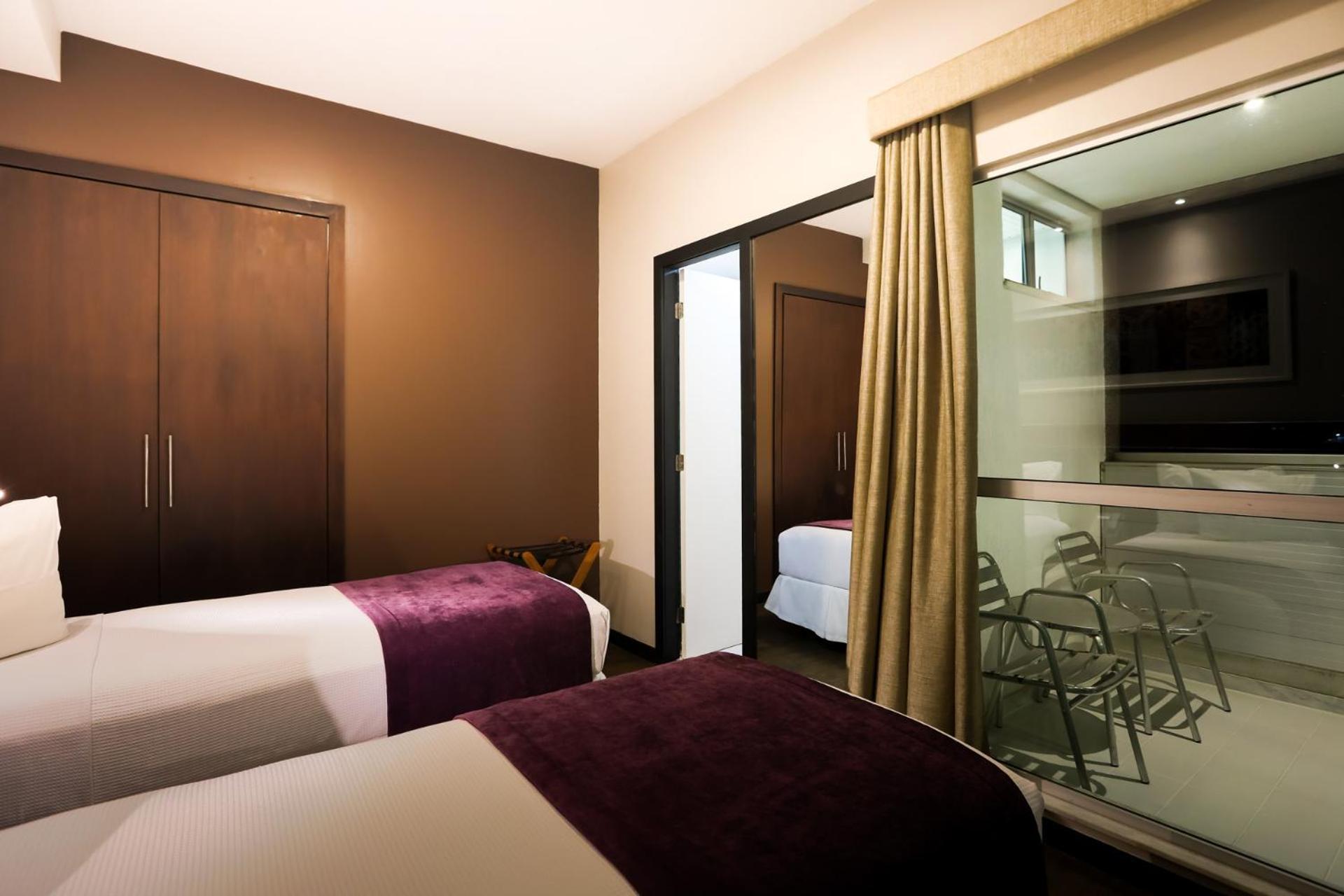 Deluxe Twin Room,913242526:JPEG